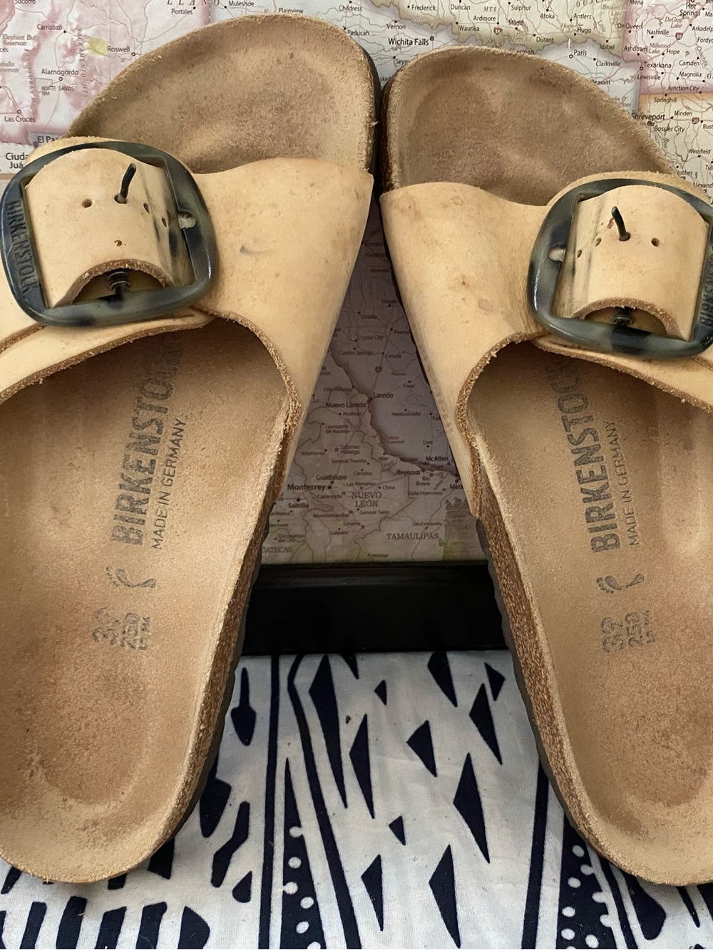 Pre-owned Birkenstock Madrid Big Buckle Sandal in Nubuck Leather Tan 39/8 Women - Picture 5 of 11